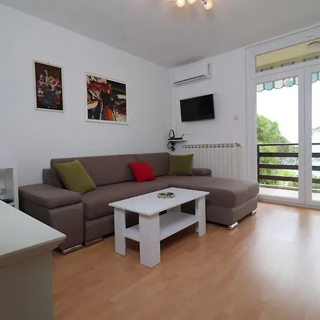 Gea Apartment